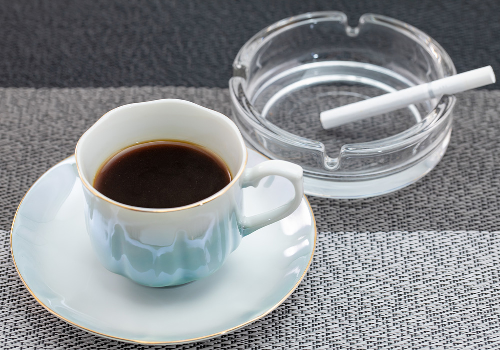 歯が黄ばんでしまう理由